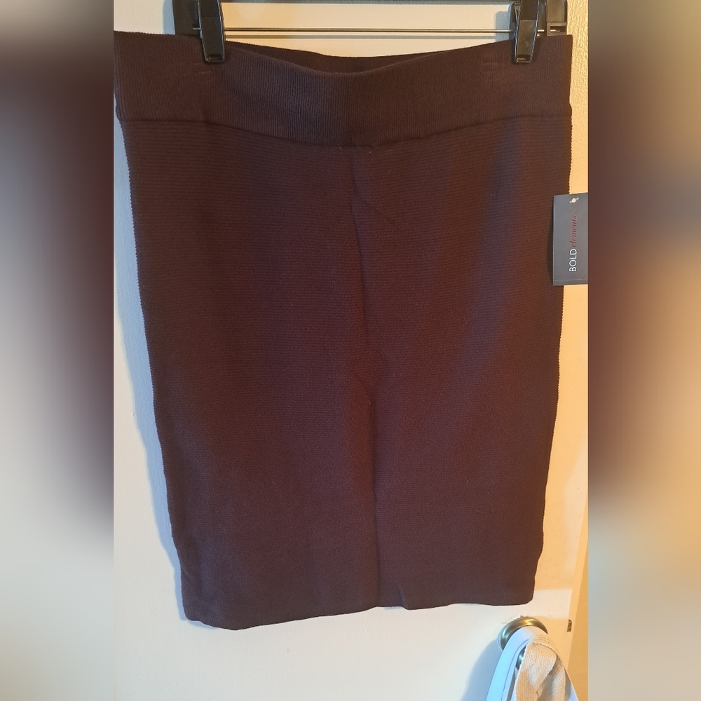 Bold Elements Burgundy Pencil Skirt – Size XL NWT - Picture 2 of 5